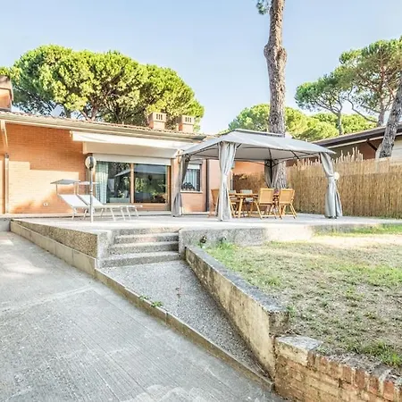 Pineta House Lignano Free Parking-beach-garden * Lignano Sabbiadoro