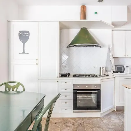 Pineta House Lignano Free Parking-beach-garden